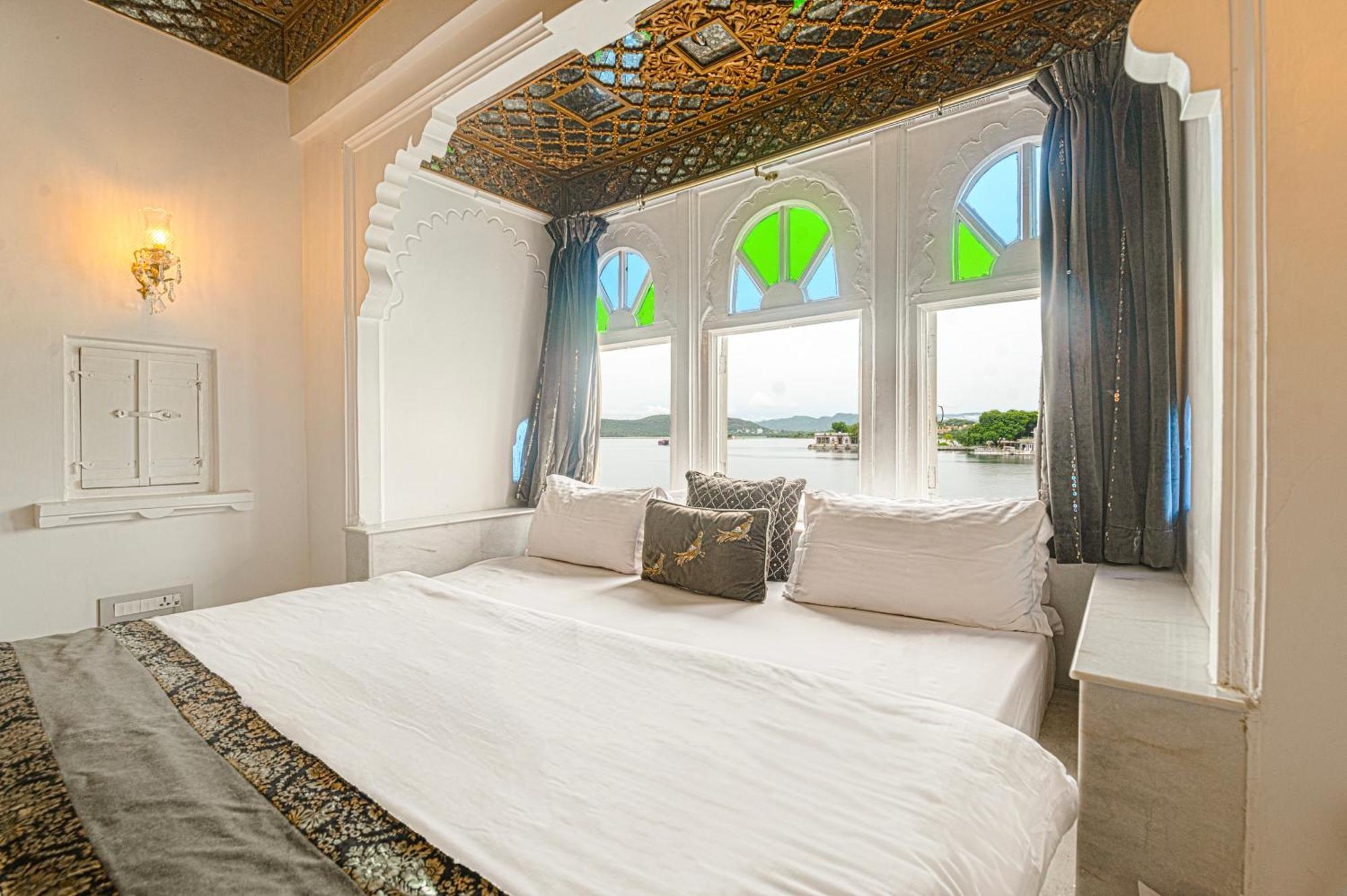 จาแกท นิวาส พาเลซ โฮเต็ล Hotel อุเดเปอร์ ภายนอก รูปภาพ