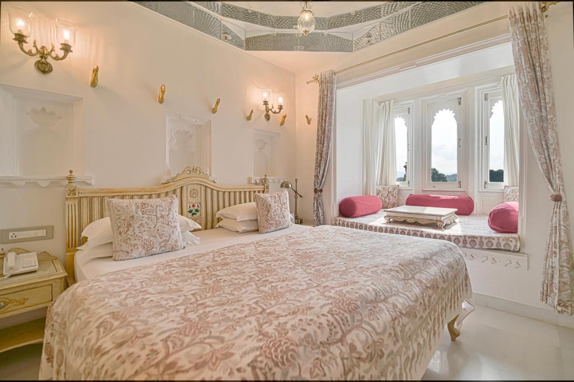 จาแกท นิวาส พาเลซ โฮเต็ล Hotel อุเดเปอร์ ภายนอก รูปภาพ