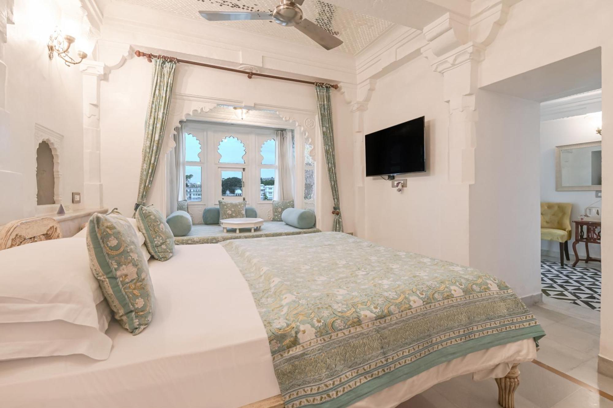 จาแกท นิวาส พาเลซ โฮเต็ล Hotel อุเดเปอร์ ภายนอก รูปภาพ
